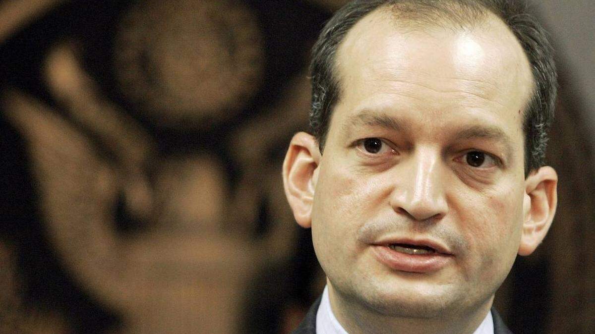 Alex Acosta, now secretary of Labor, has been criticized for a plea deal with Palm Beach hedge-fund manager Jeffrey Epstein in 2010.