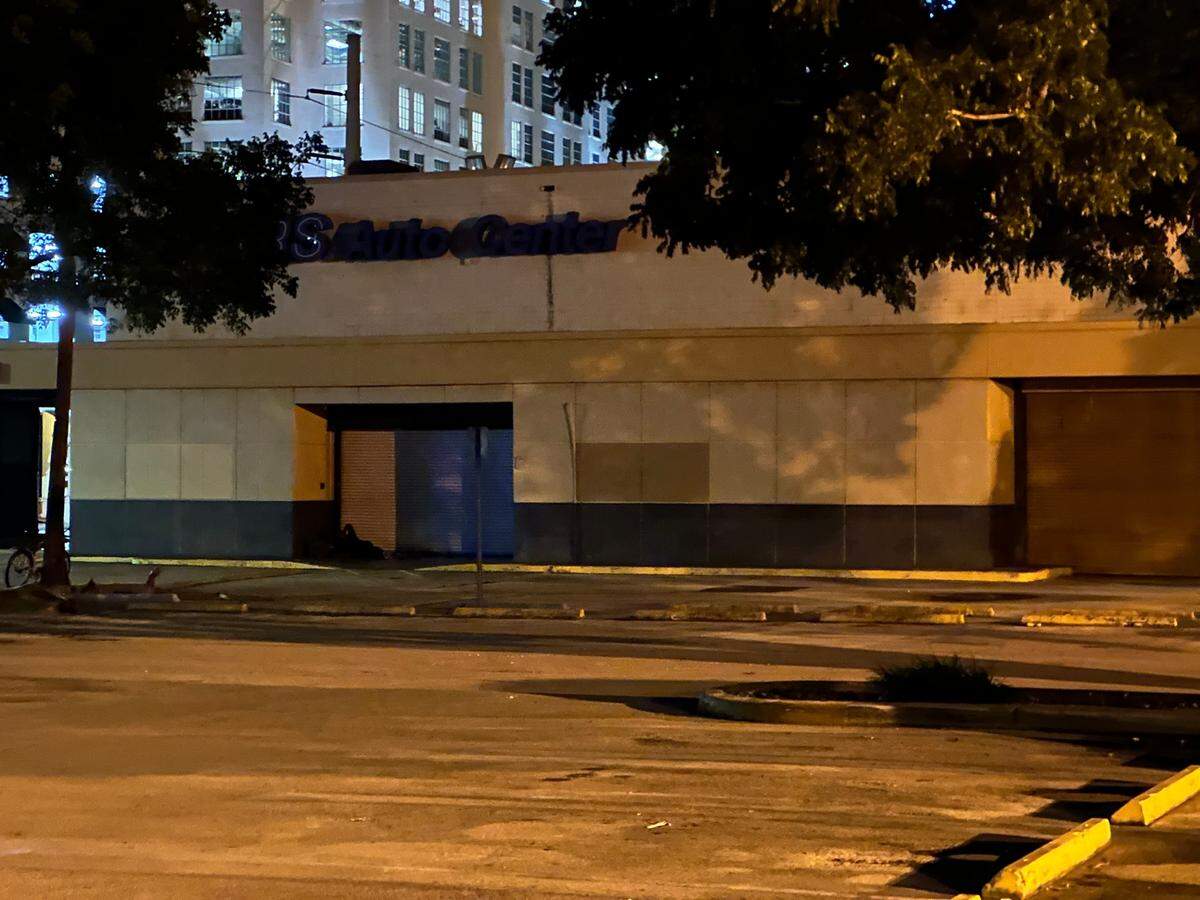 The shuttered Sears Auto Center at night after the main store at 3655 SW 22nd Ave. in Miami closed for the day on Aug. 5, 2024. The Auto Center attached to the last remaining Sears in South Florida is no longer open.