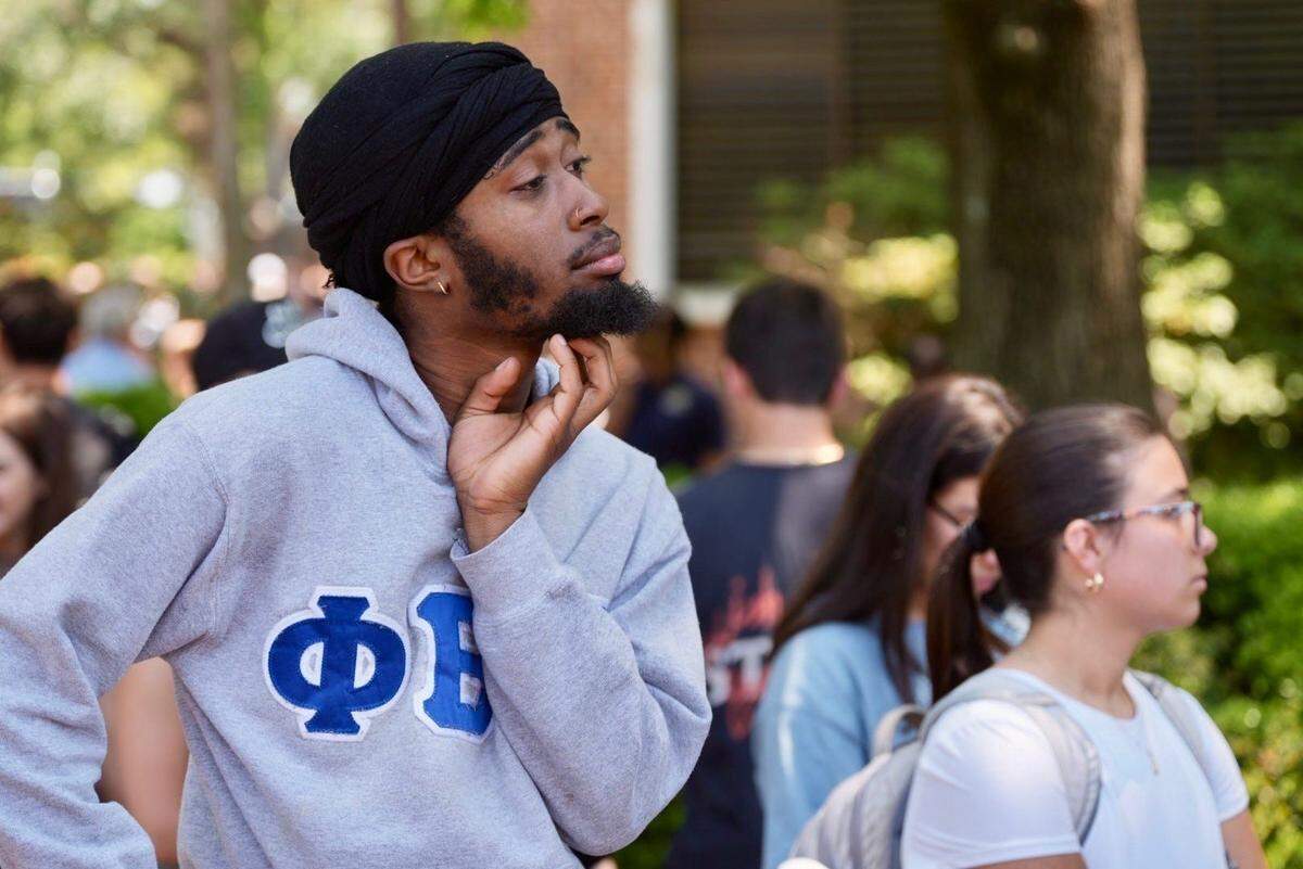 Evacuees on FSU campus after a mass shooting occurred Thursday.