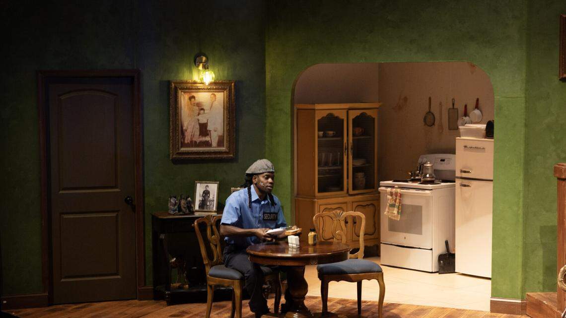 Review: Layon Gray’s ‘Willie Lynch’ finds a comfortable home at M Ensemble