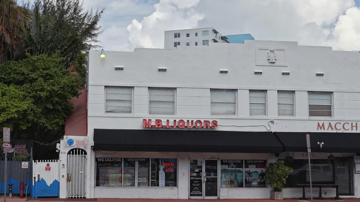 An exterior photograph of the South Beach hostel bought in 2013 by Jerry Falwell Jr.’s family, with Giancarlo Granda, then a Fontainebleau pool attendant, brought in as a partner.
