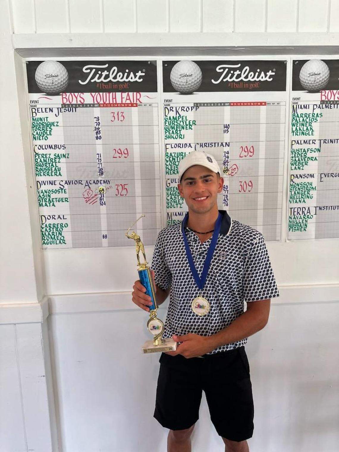 Divine Savior senior Daniel Vanososte edged Florida Christian sophomore Matthew Hernandez to win the individual title at the Youth Fair boys’ golf Invitational on Tuesday at Country Club of Miami.