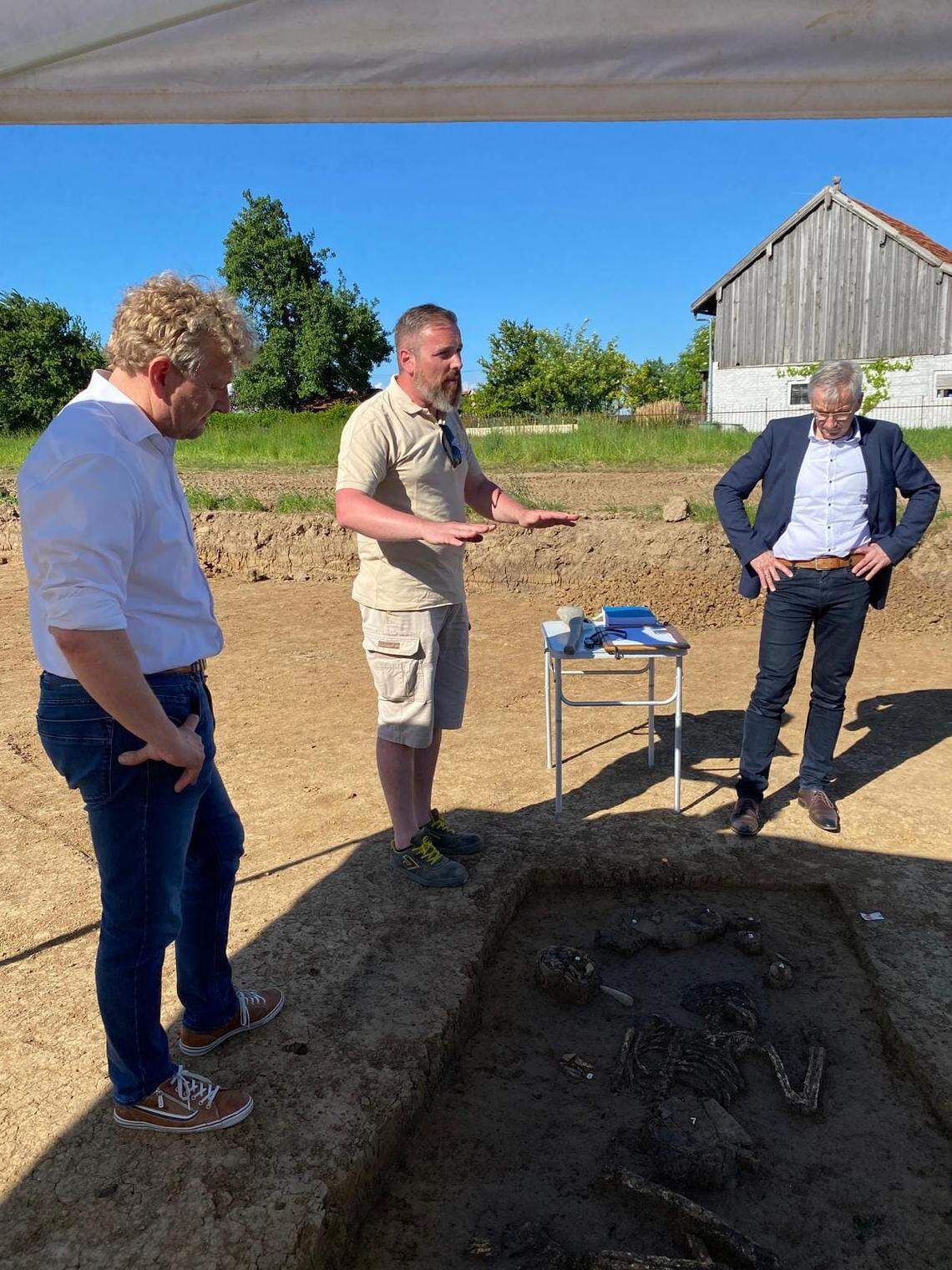 Items found buried with the skeleton suggest its the body of a high ranking official like a town leader or mayor, officials said.