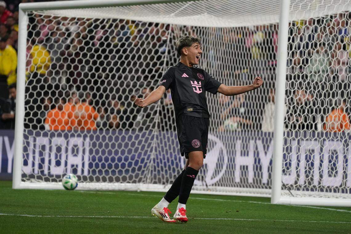 Jan 18, 2025; Las Vegas, Nevada, USA; Inter Miami CF midfielder Santiago Morales (81) scores the penalty kick winner and celebrates against Club America at Allegiant Stadium. Mandatory Credit: David Gonzales-Imagn Images