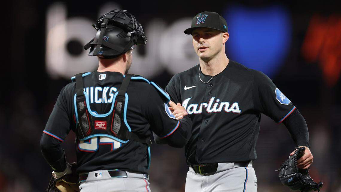 Miami Marlins build early lead, keep adding on to beat San Francisco Giants
