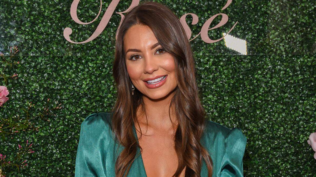 LOS ANGELES, CALIFORNIA - MARCH 11: Kelley Flanagan attends Chris Harrison’s Seagram’s Tropical Rosè launch party on March 11, 2020 in Los Angeles, California. (Photo by Presley Ann/Getty Images for Seagram’s Escapes)