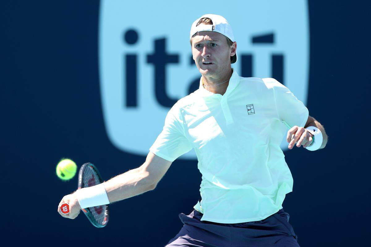 MIAMI GARDENS, FLORIDA - MARCH 24: Sebastian Korda of the United States returns a shot to Martin Landaluce of Spain on Day 8 of the Miami Open Presented by Itau at Hard Rock Stadium on March 24, 2026 in Miami Gardens, Florida. (Photo by Matthew Stockman/Getty Images)