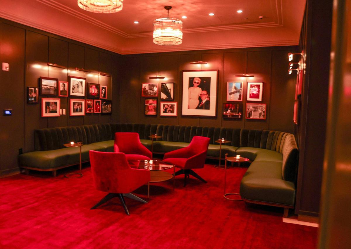 La zona lounge del nuevo restaurante Rao's de Loews Miami Beach Hotel.
