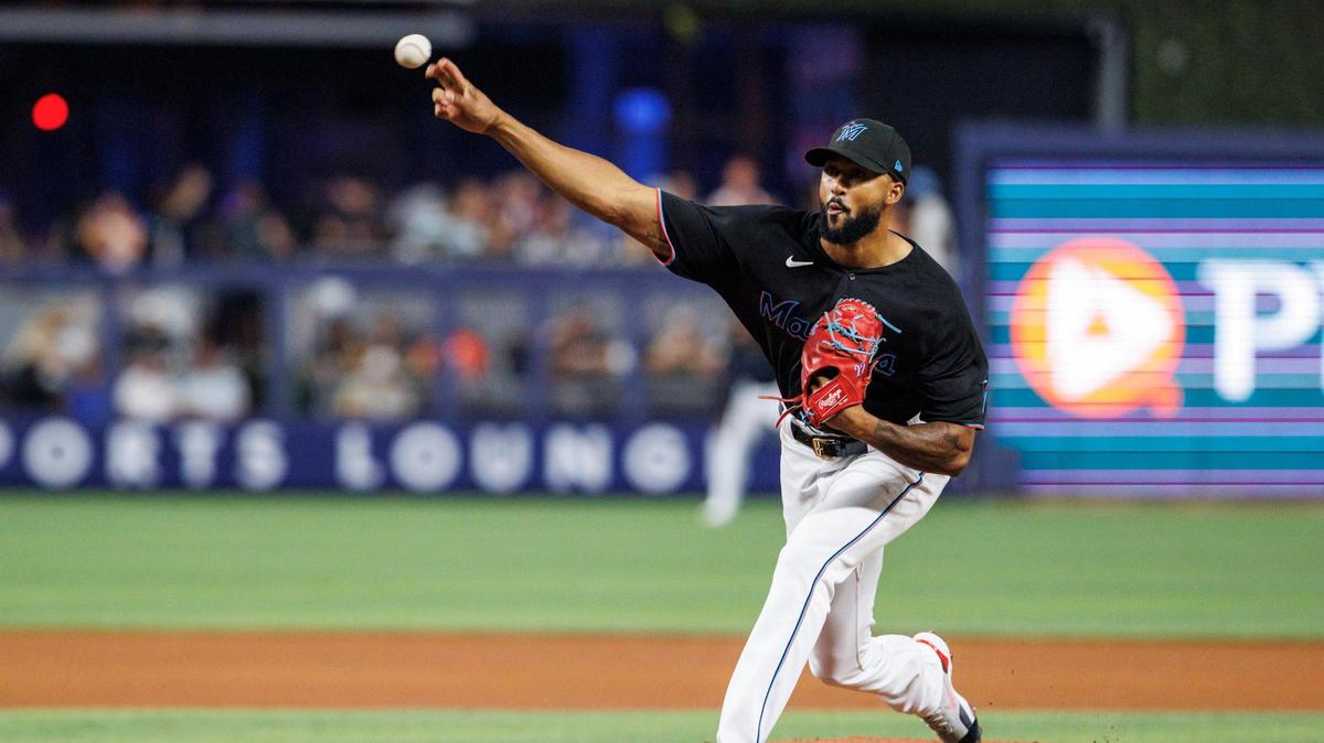 Miami Marlins starting pitcher Sandy Alcantara (22) pitches during the fourth inning of a baseball game against the New York Mets at LoanDepot Park on Friday, June 24, 2022 in Miami, Florida.