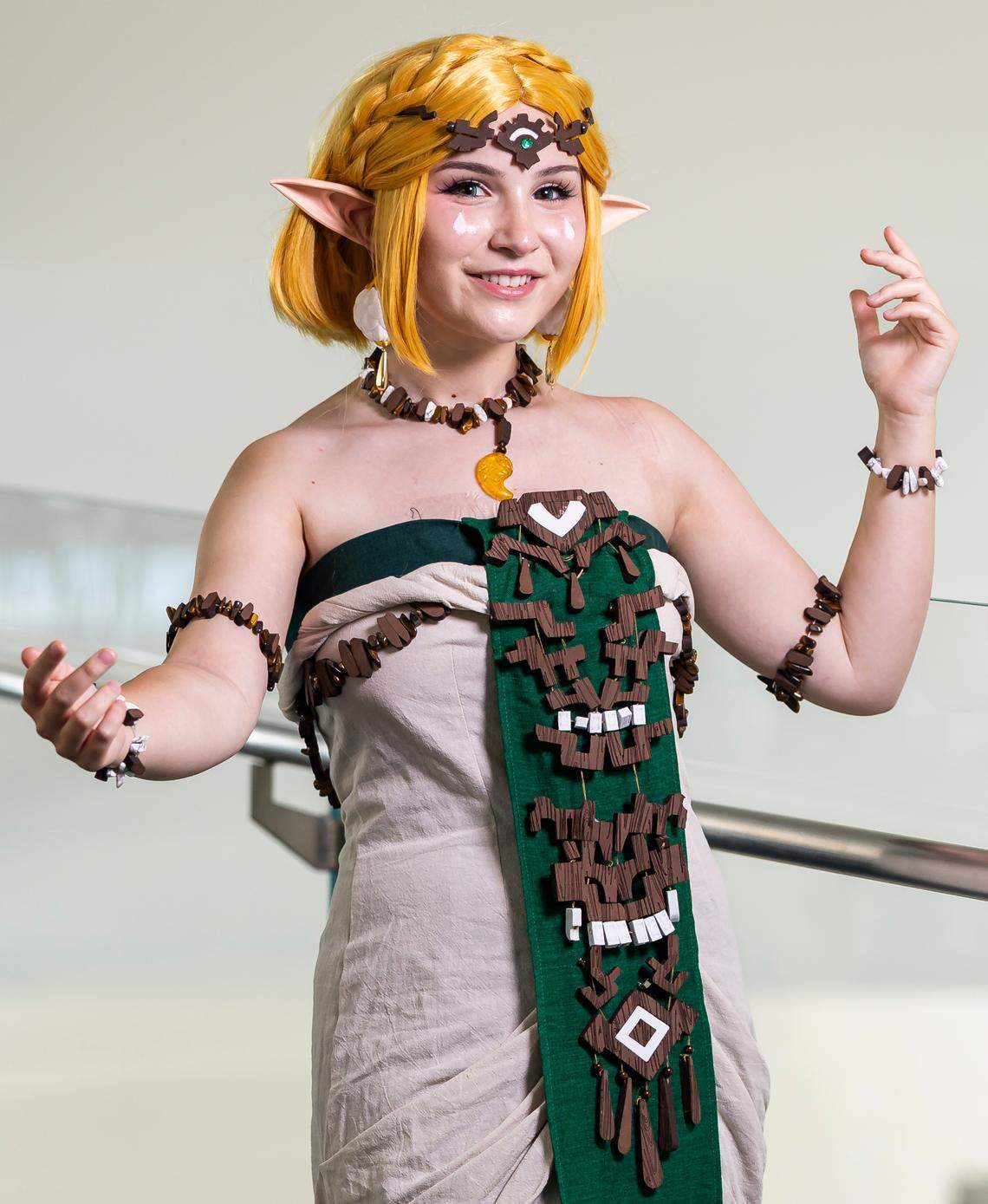 Madeleine Fruchtman cosplays as Zelda from 'The Legend of Zelda: Tears of the Kingdom.'