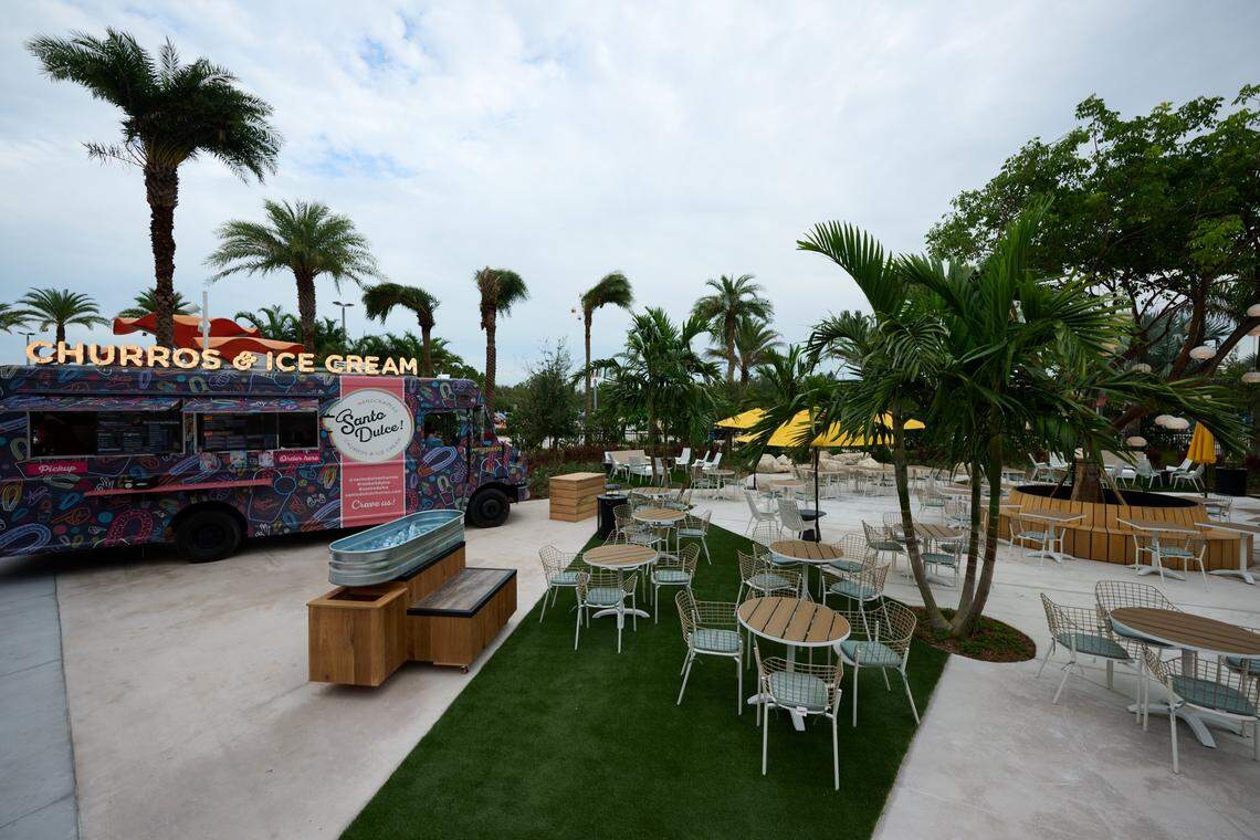 Vivo Plaza at the Dolphin Mall.