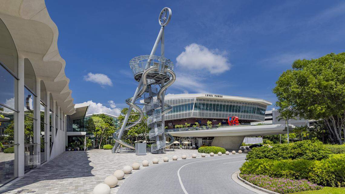 Are malls open on Easter Sunday in South Florida? Here’s a rundown