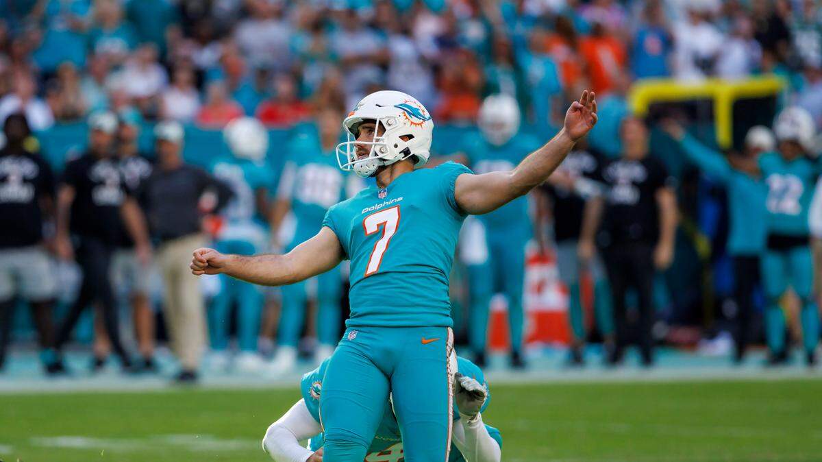 Miami Dolphins place kicker Jason Sanders (7) follows through on his winning field goal during fourth quarter of an NFL football game against the New York Jets at Hard Rock Stadium on Sunday, January 8, 2023 in Miami Gardens, Florida.