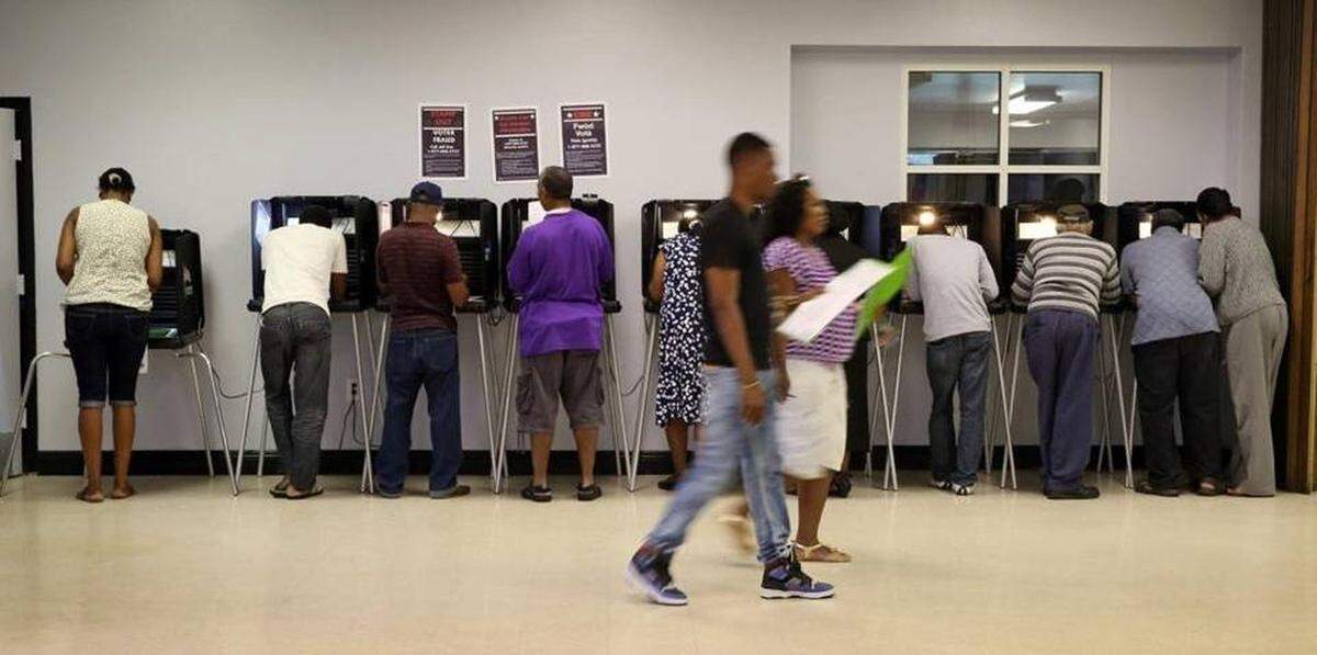 Precincts around Florida are open on Nov. 7 from 7 a.m. until 7 p.m., when voters must be standing in line in order to be eligible to vote in the state’s primary election.