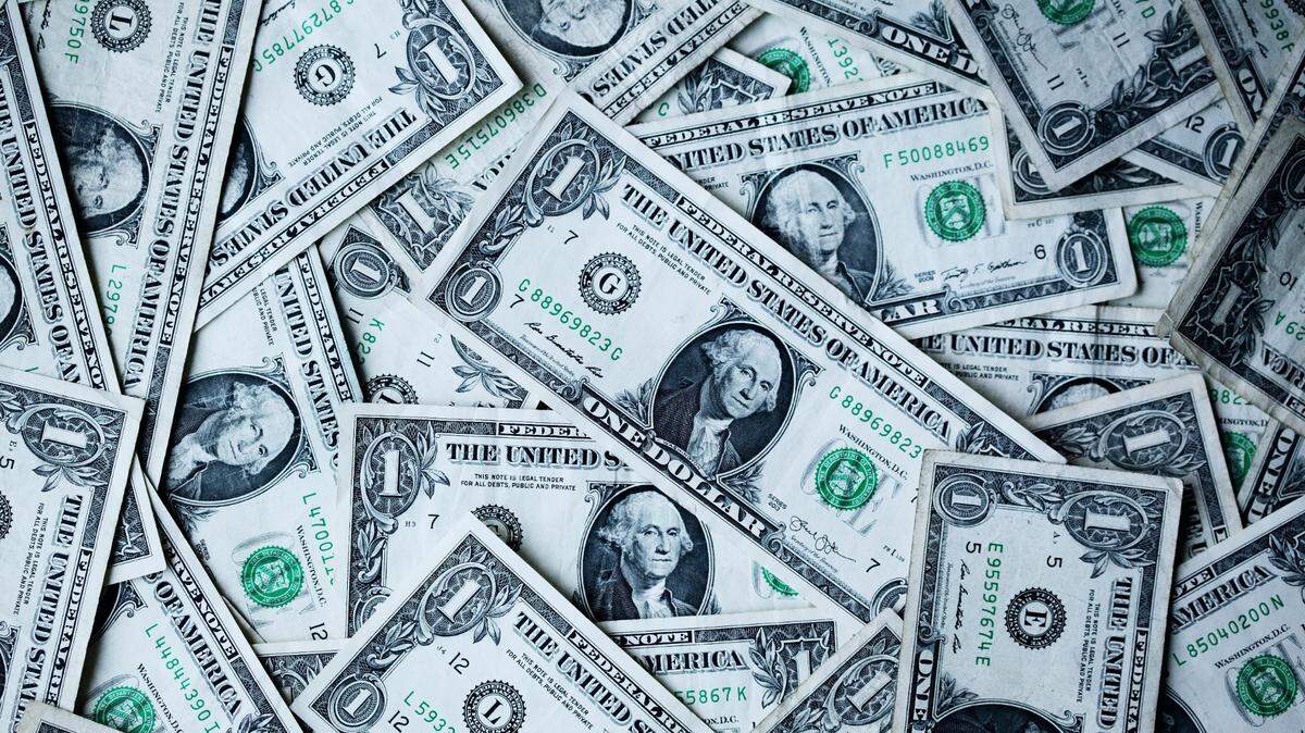 An Ohio man passing through Kentucky on his truck route last week won $50,000 on a Kentucky Lottery scratch-off ticket.