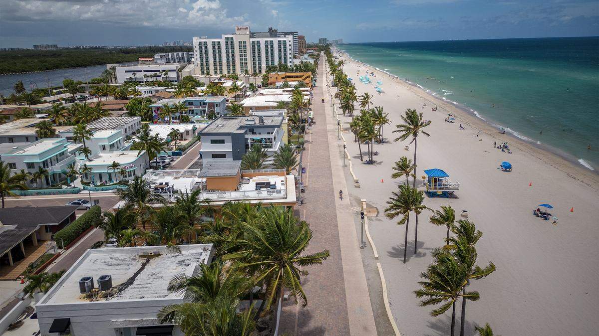 View of the properties located in the  Hollywood Beach Broadwalk that could disappear if the city approve a proposal by developers to built, along the beachfront Broadwalk including  an 18-story condo and apartment tower complex, a three-story beach club and restaurant facing the beach, on Wednesday, August 16, 2023.


