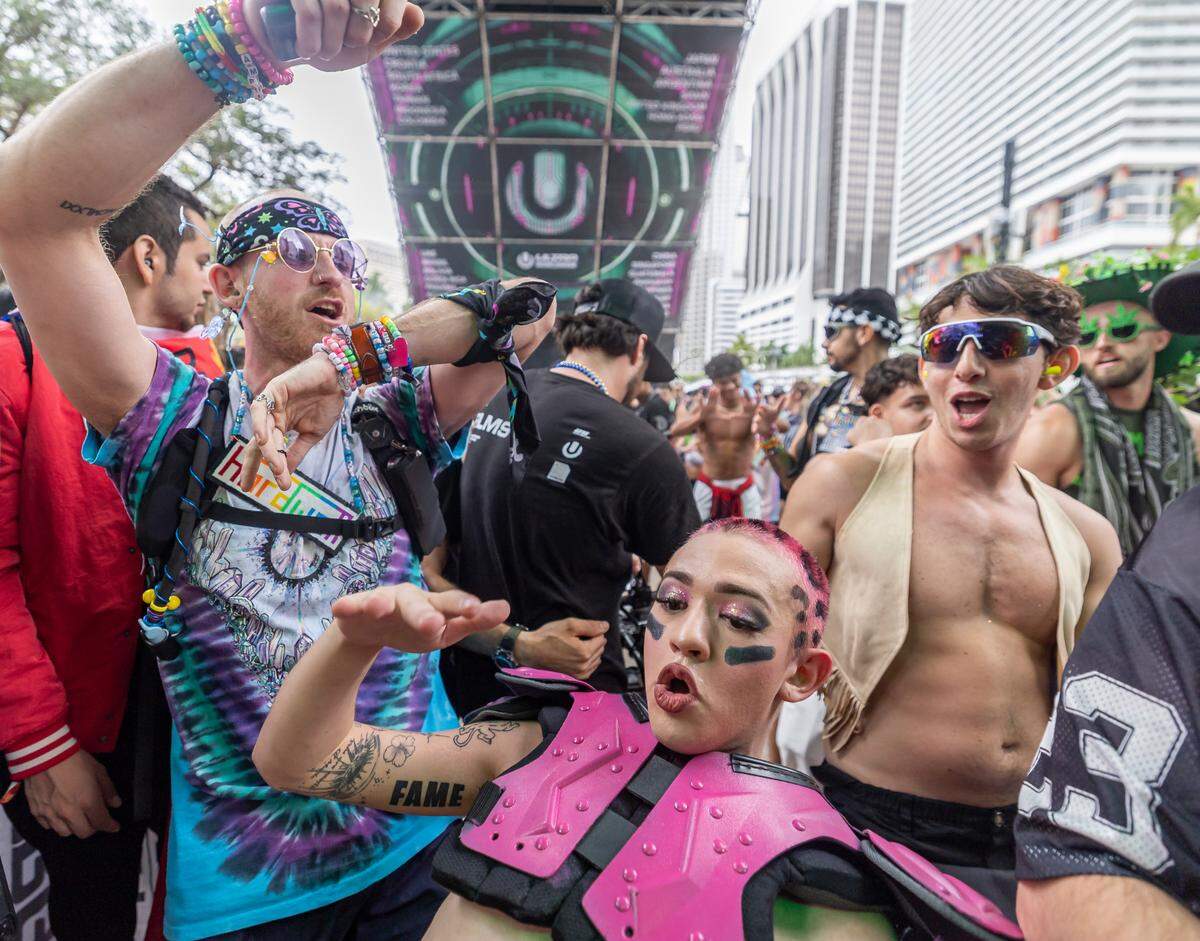 Mason Leon, bottom-center, dances as Level Up performs during Ultra Music Festival’s 25th anniversary at Bayfront Park on Saturday, March 29, 2025, in downtown Miami, Fla. 