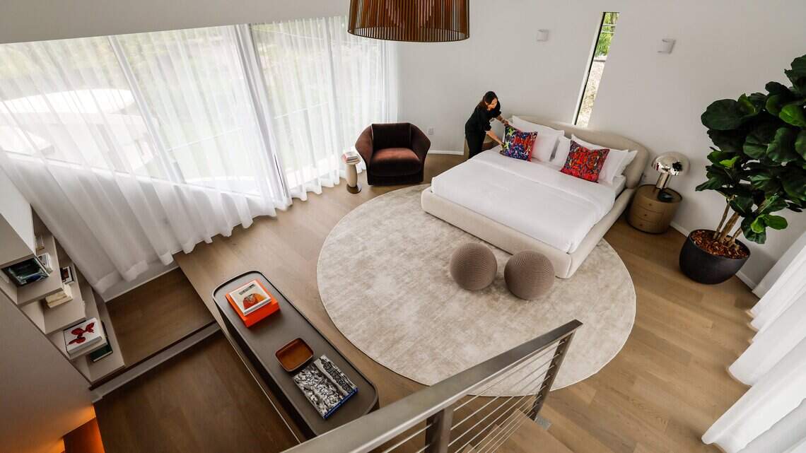 As Miami’s luxury real estate market booms, high-end home stagers find a place
