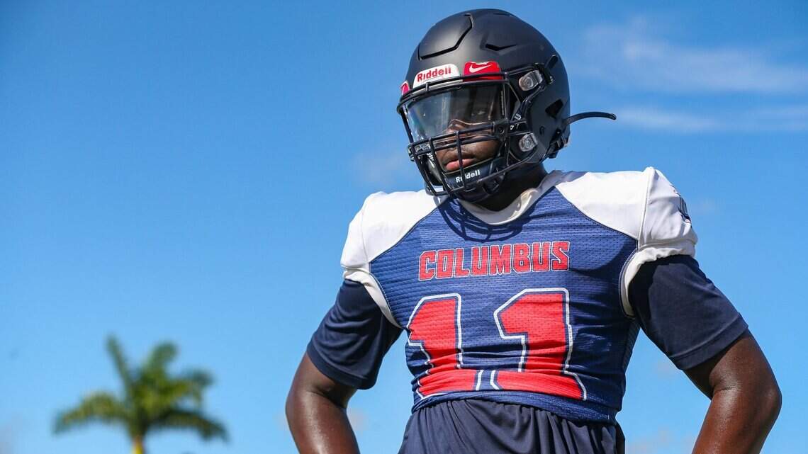 Here are the top 25 recruits in Dade County for the 2022 high school football season