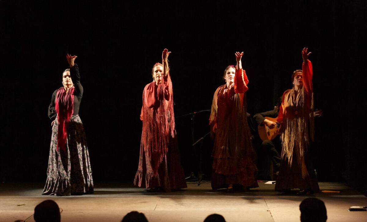 Dancers from Ballet Flamenco La Rosa in “Taranto”. From left to right: Maria Mercedes Perez, Sandra Bara, Pilar Fernandez, and Mayelu Perez.