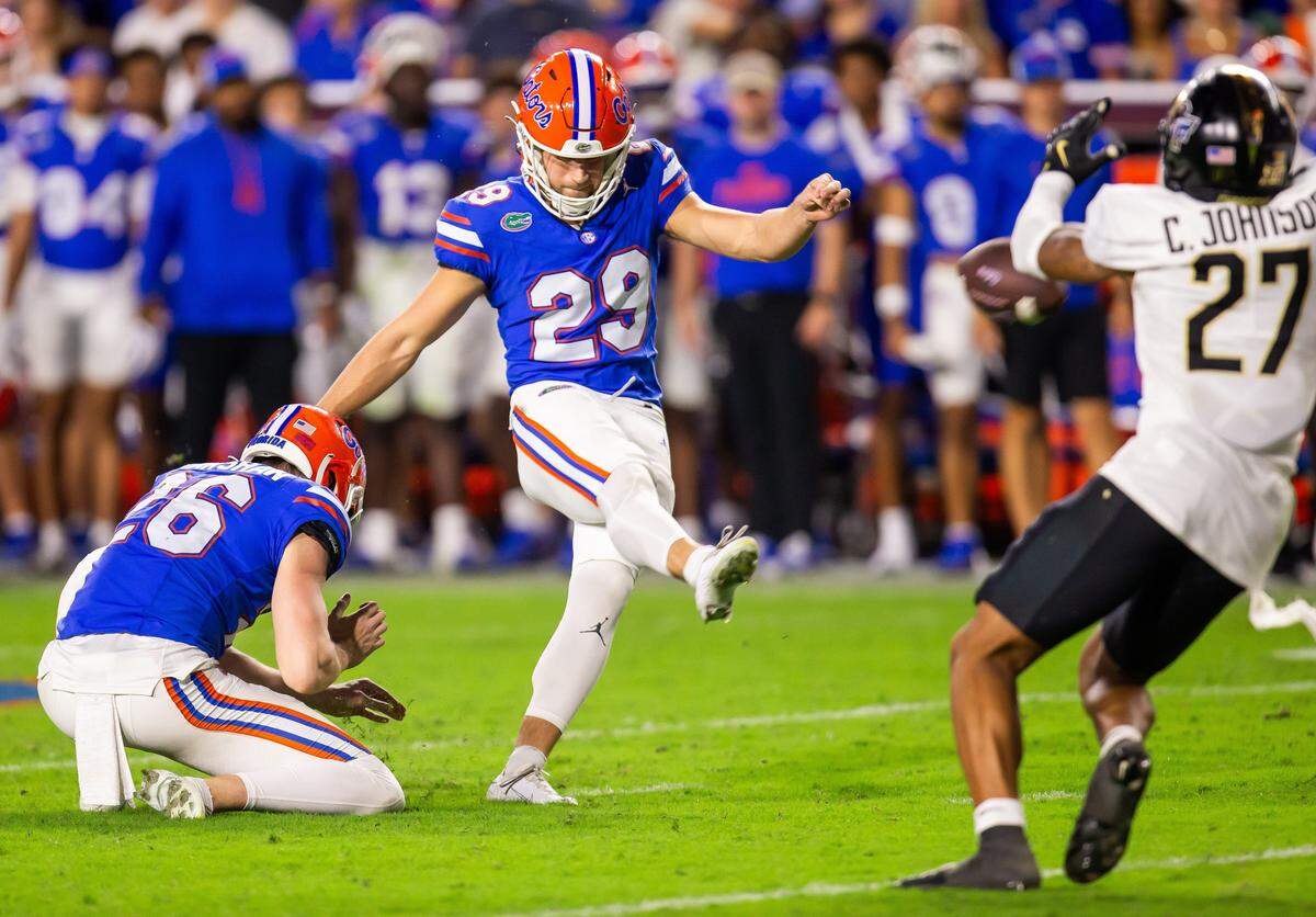 Florida Gators place kicker Trey Smack (29) kicks an extra point during the first half at Ben Hill Griffin Stadium in Gainesville, FL on Saturday, Oct. 5, 2024. [Doug Engle/Gainesville Sun]