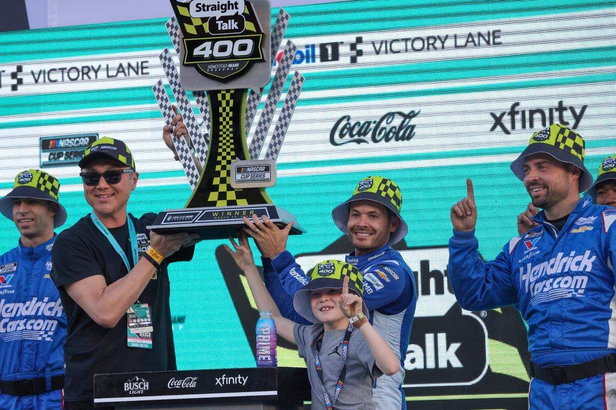 Kyle Larson (5) celebrates after winning the Straight Talk Wireless 400 NASCAR Cup Series race on Sunday, March 23, 2025, at the Homestead-Miami Speedway in Homestead, Fla. 