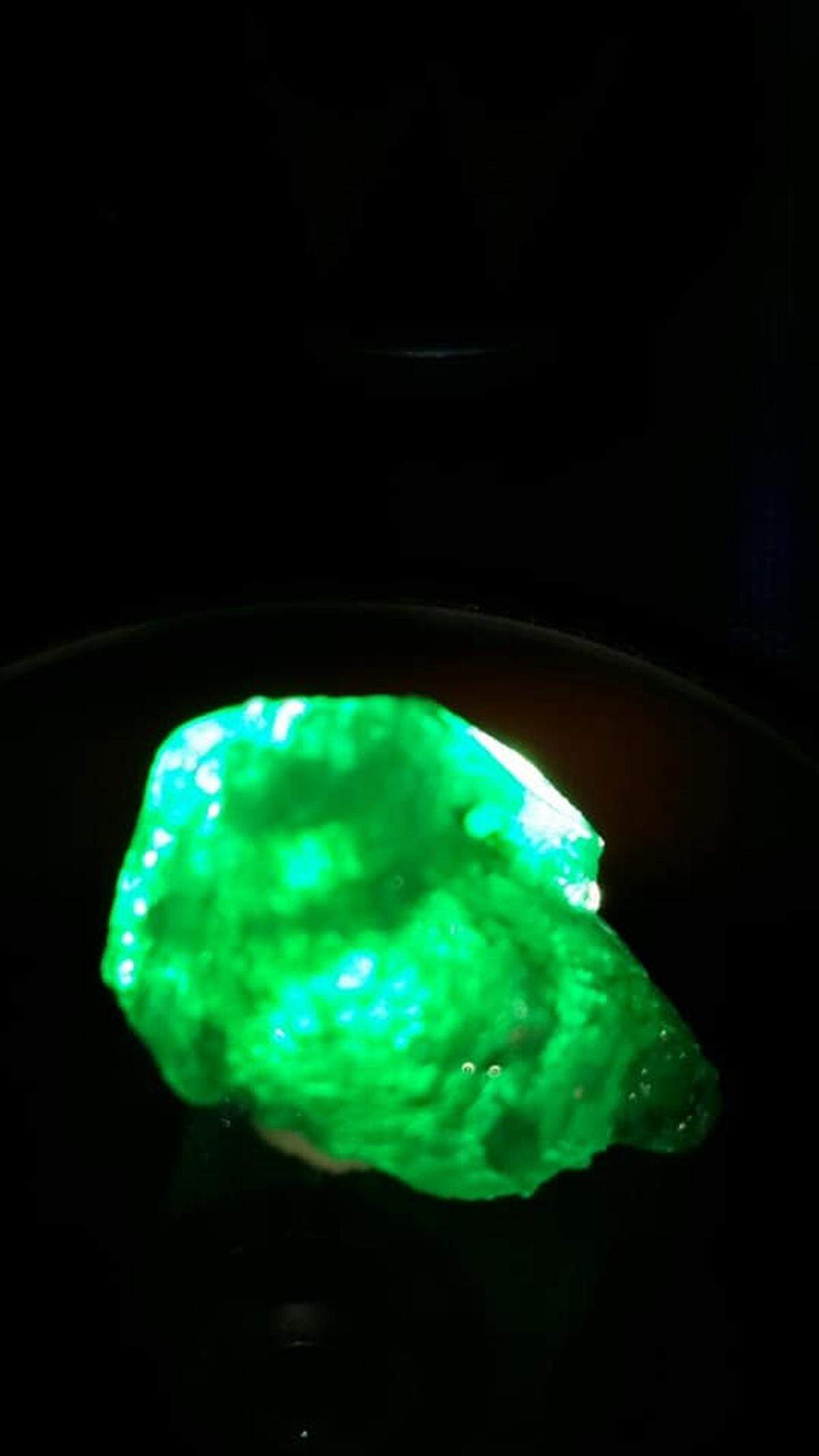 This close-up photo shows the two-carat emerald found in July 2019 by Mel Fisher’s Treasures off Key West