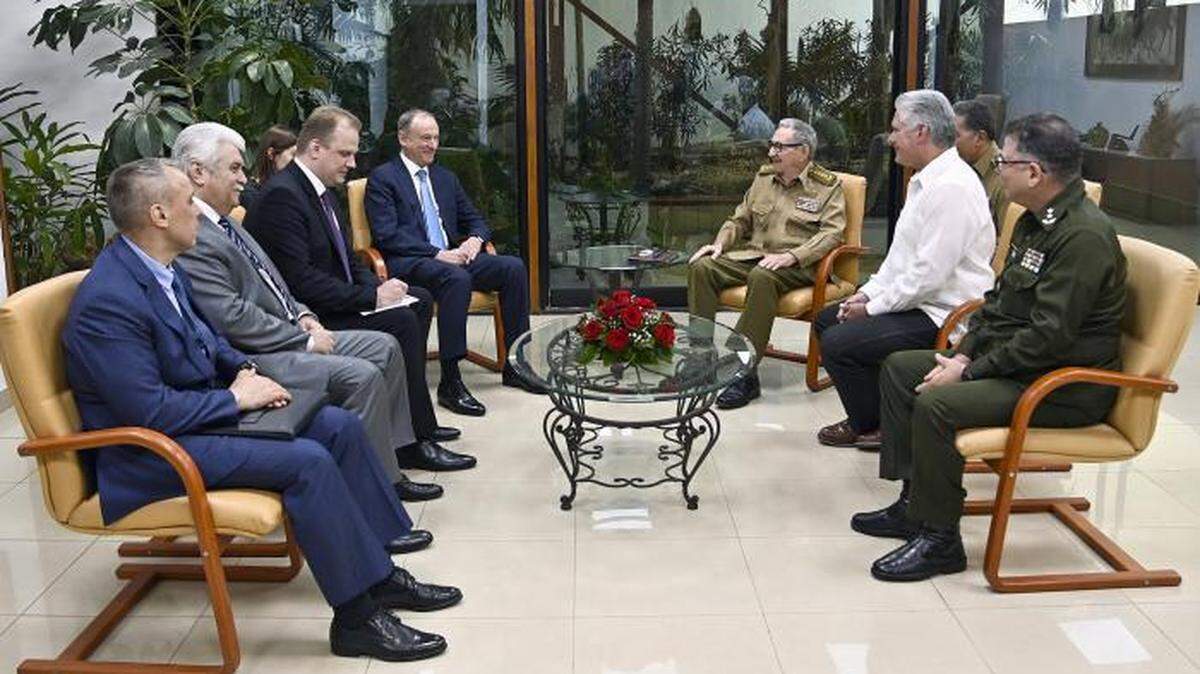 Russian Security Council Secretary, Nikolai Patrushev, traveled to Cuba and met the country’s leader Raúl Castro and the appointed president Miguel Díaz-Canel on March 1, 2023.