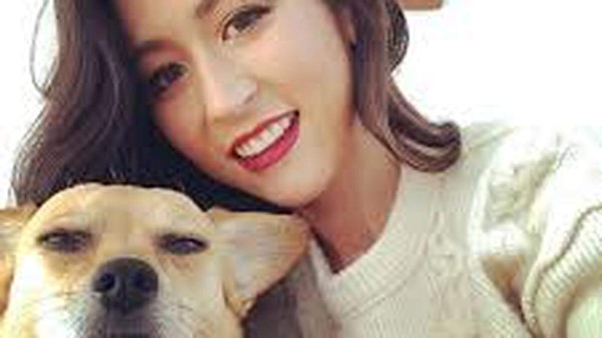 ESPN NFL expert Mina Kimes (pictured with her grumpy-looking dog Lenny) join the Greg Cote Show podcast to discuss the NFL Draft and Miami Dolphins.