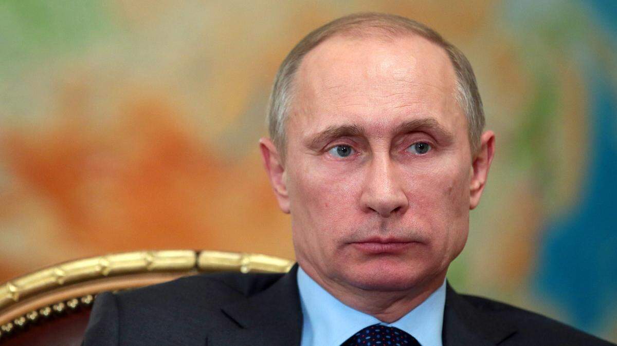 Russian President Vladimir Putin profits from Europe’s increasing use of clean energy such as gas.