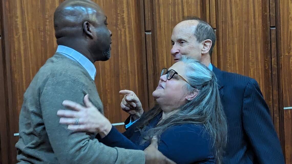 Miami-Dade jury spares the life of a former death row inmate convicted of 5 murders