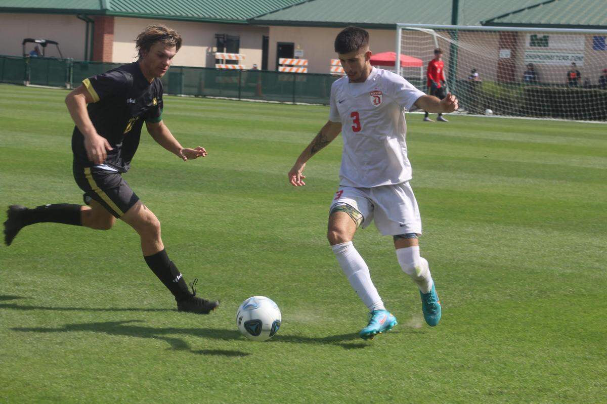 Doral midfielder Kaleb Jiron (3) goes after a loose ball as Viera’s Max May pursues during Saturday afternoon’s Class 6A state championship game at Spec Martin Stadium in DeLand.