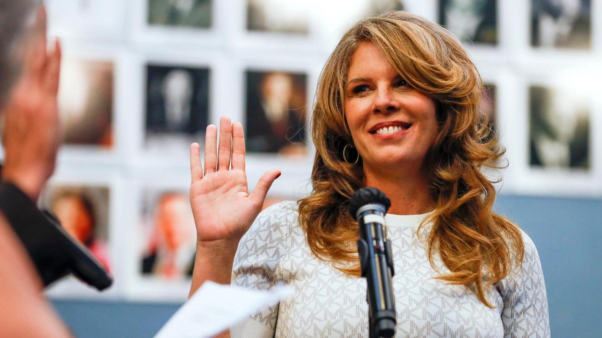 Miami Beach Commissioner Kristen Rosen Gonzalez is sworn into office at Miami Beach City Hall on Nov. 22, 2021.