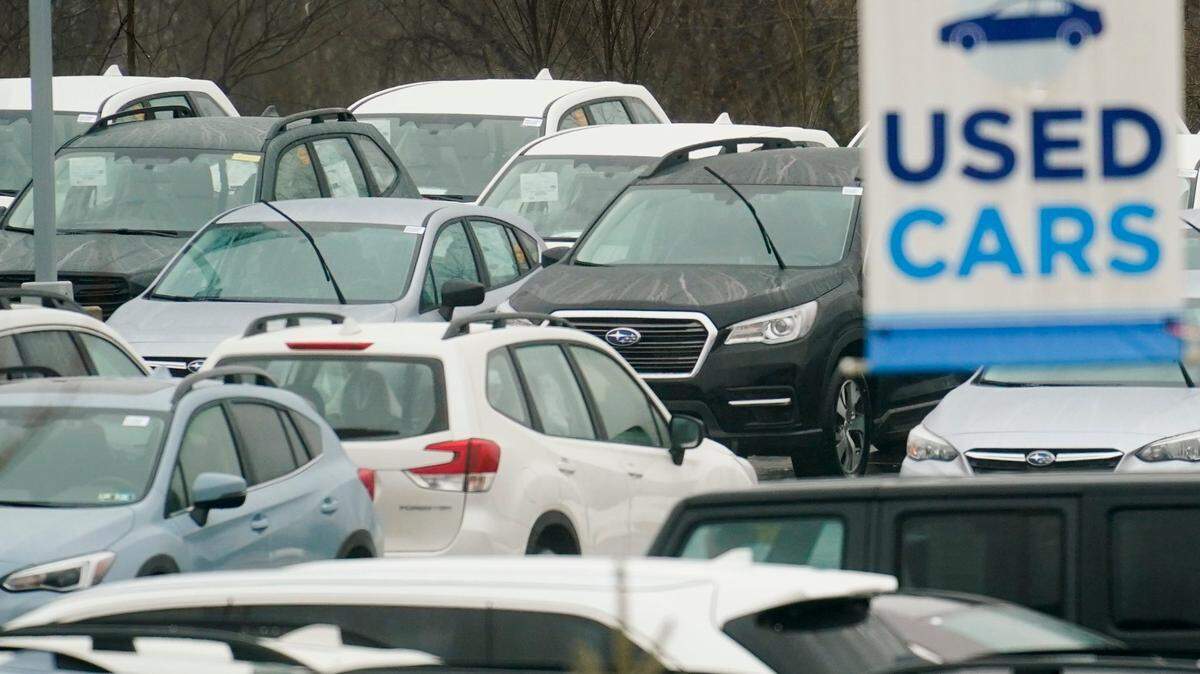 The length of time auto dealers have to provide titles to buyers of used cars has become the subject of legislation during the 2022 session of the Florida Legislature.