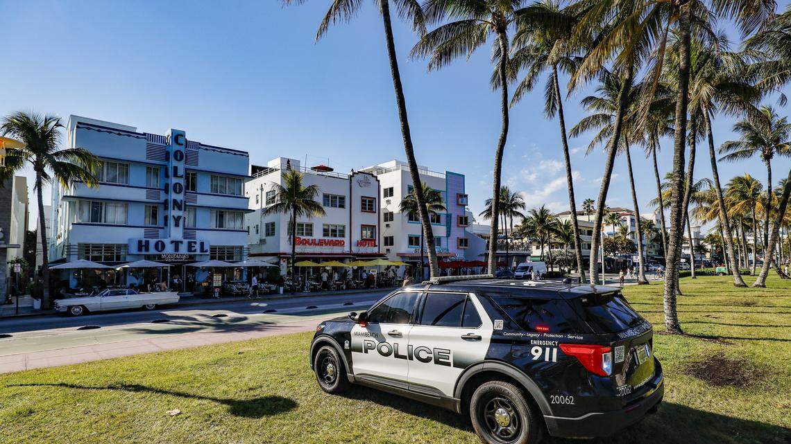Jail time, drones and bumpy walls: Inside Miami Beach’s homeless arrest machine