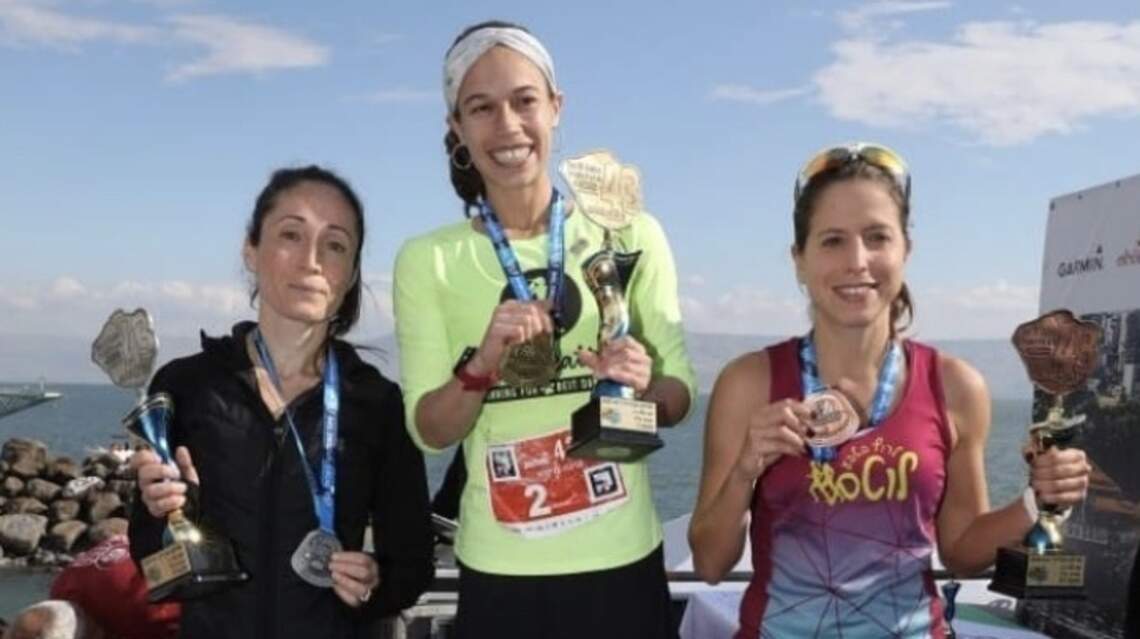 Orthodox Jewish mother of five erases records, stereotypes heading into Miami Marathon
