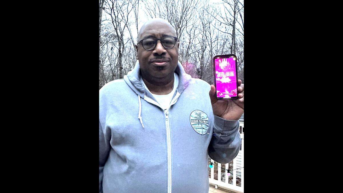 Stanley Dawson won a big jackpot prize on Christmas Day in Virginia, lottery officials said.