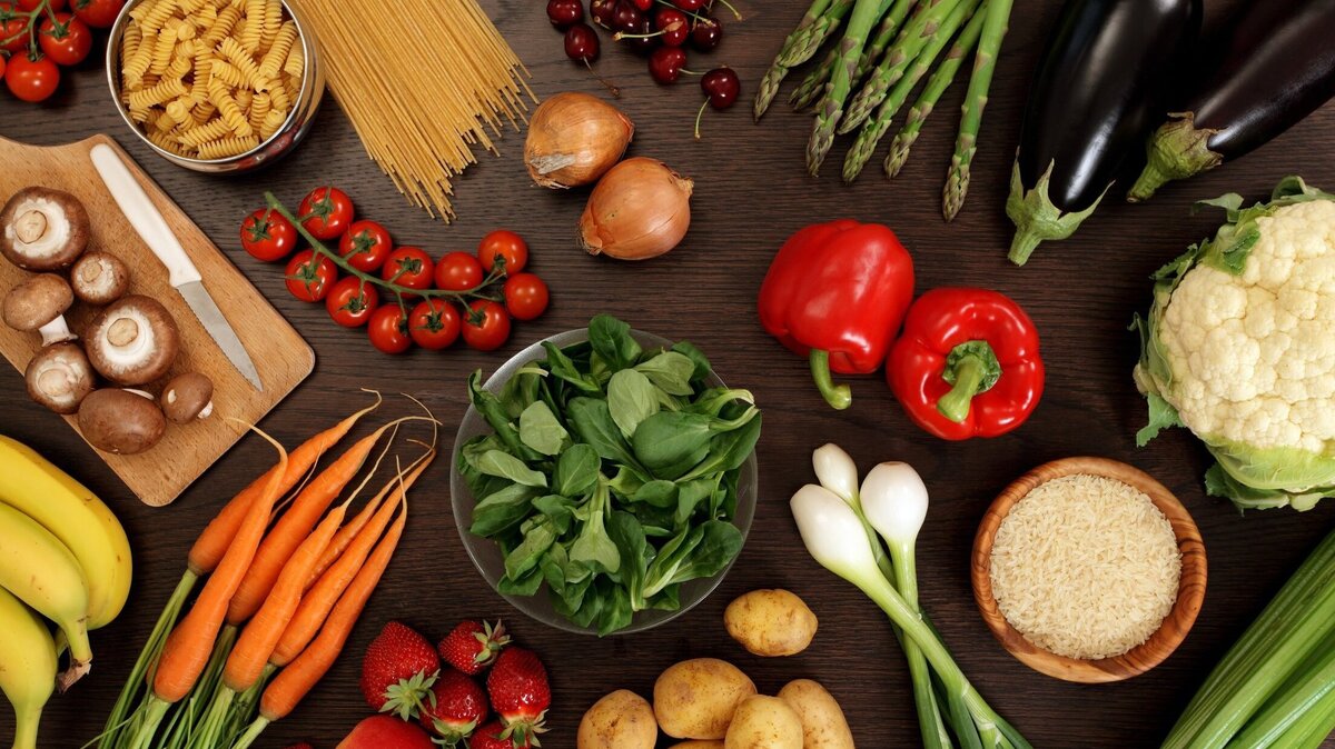 The best way to reduce your risk of getting ill is to properly wash vegetables and fruit.