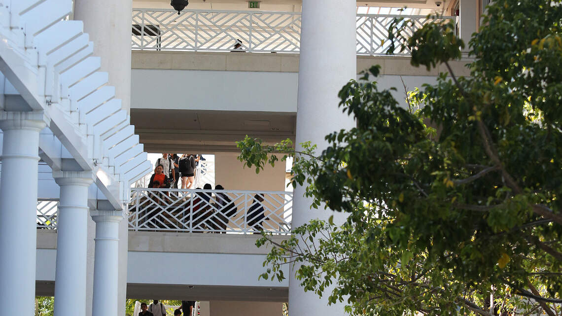 Pine Crest School