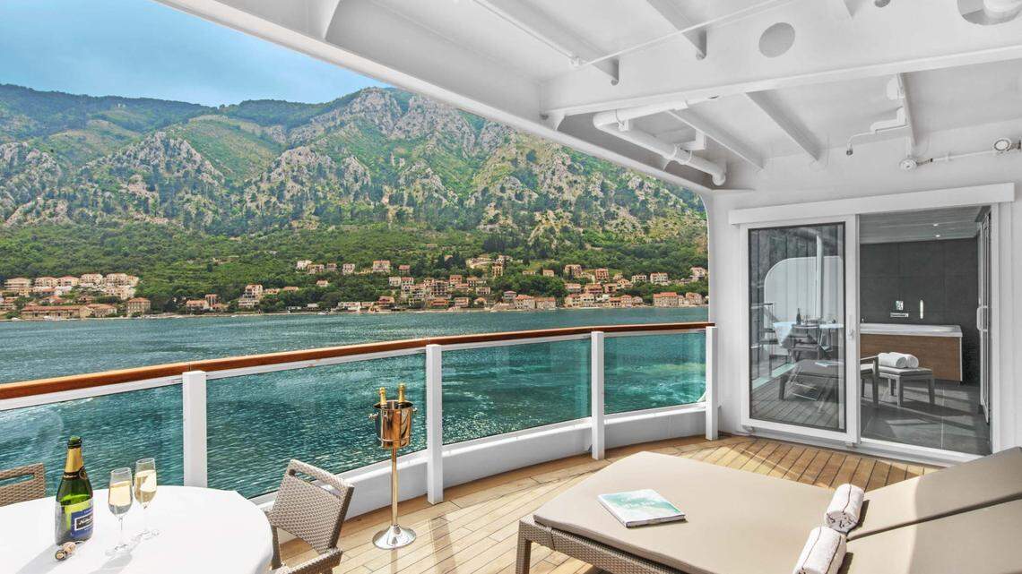 The “wintergarden” suite on the Seabourn Ovation.