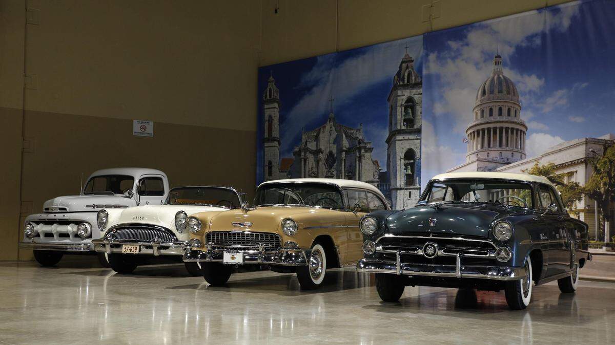 Como ya es tradicional la exhibición de automóviles antiguos es una de las actracciones de Cuba Nostalgia.