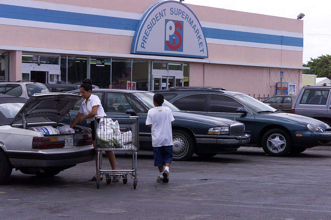 The Presidente Supermarket in Hollywood. The chain's former owner is accused of murder.