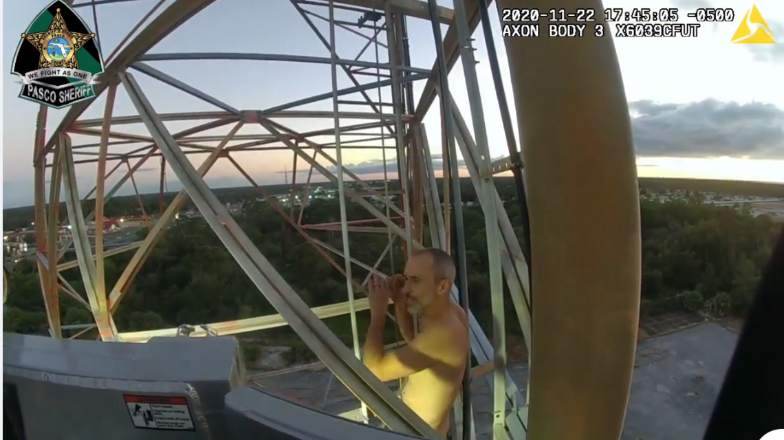 Florida man rescued after climbing cell phone tower | Miami Herald