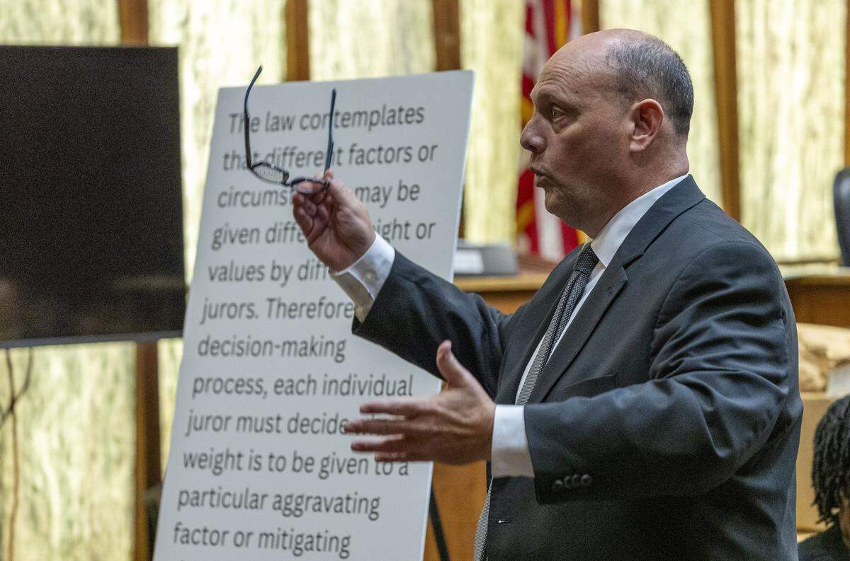Miami, FL, November 5, 2025 - Defense attorney Terence Lenamon delivers closing arguments during the retrial of Labrant Dennis' retrial for murder. Labrant Dennis was convicted in 1998 of killing Timwanika Lumpkins, his ex-girlfriend, and UM linebacker Marlin Barnes. Jurors will decide if he should be sent back to death row.