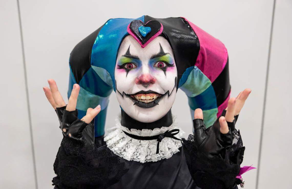 Loki Cilento, 19, cosplays as Fizzarolli from Helluva Boss during Florida Supercon 2024 at the Miami Beach Convention Center on Saturday, July 13, 2024, in Miami Beach, Fla.