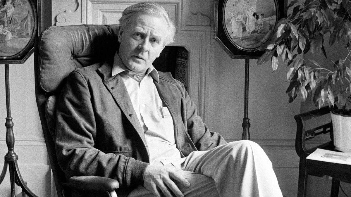 Spy novelist John le Carré, shown here in 1996, died on Dec. 12 in England.