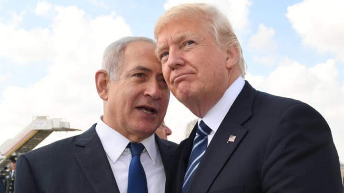 Israeli Prime Minister Benjamin Netanyahu, left, speaks with President Trump at Ben Gurion International Airport in Jerusalem in May 2017.