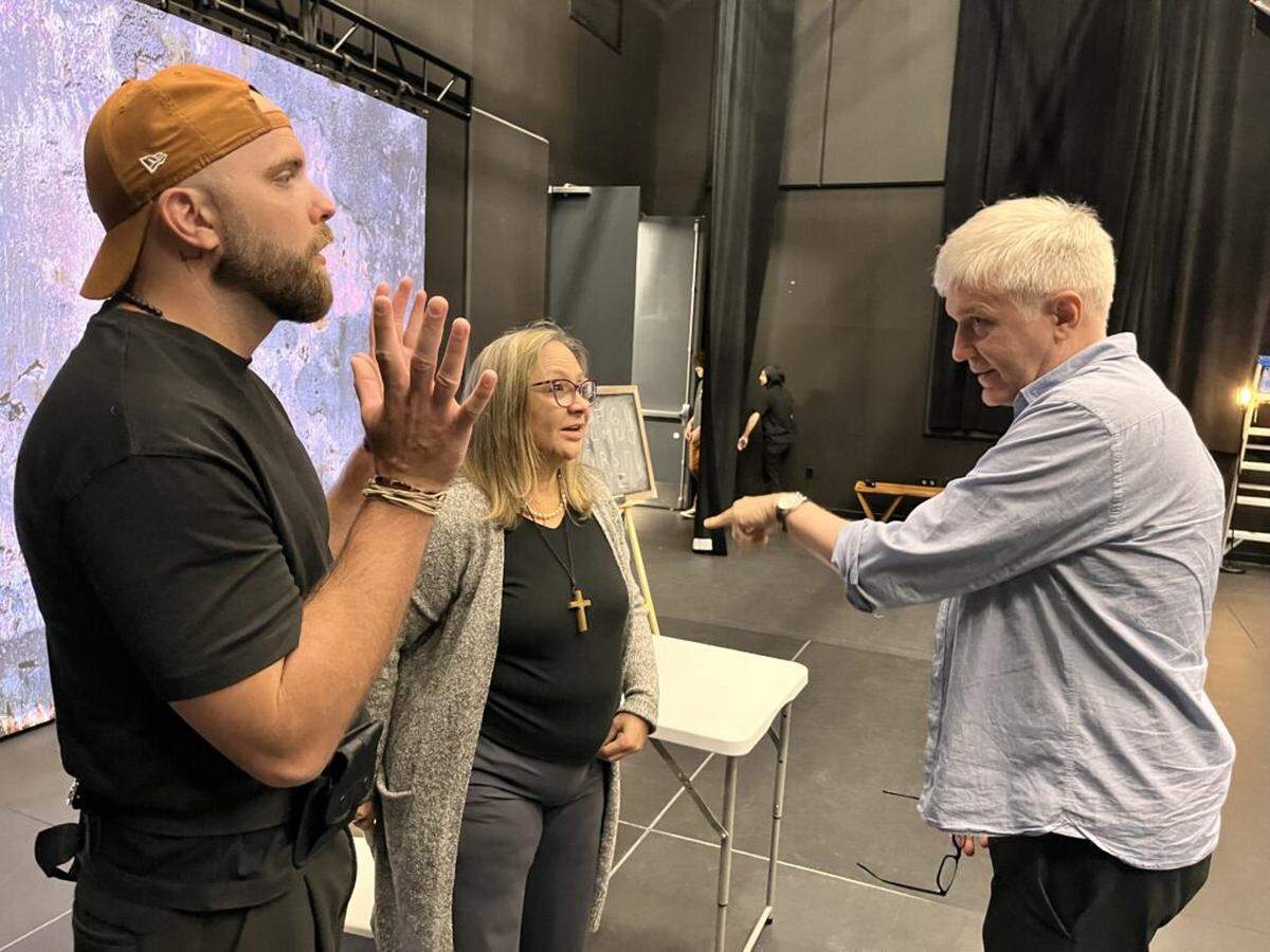 Actors Guillermo Cabré as Isaac and Elba Escobar as Sister Cecilia in rehearsal with director Carlos Celdraěn for “The Passage” (“La Travesia”) for Arca Images.