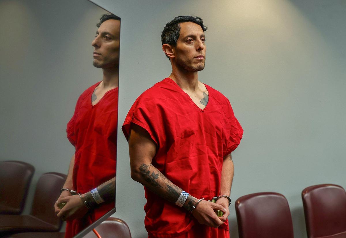 El acusado Oscar Olea durante su juicio de prisión preventiva.