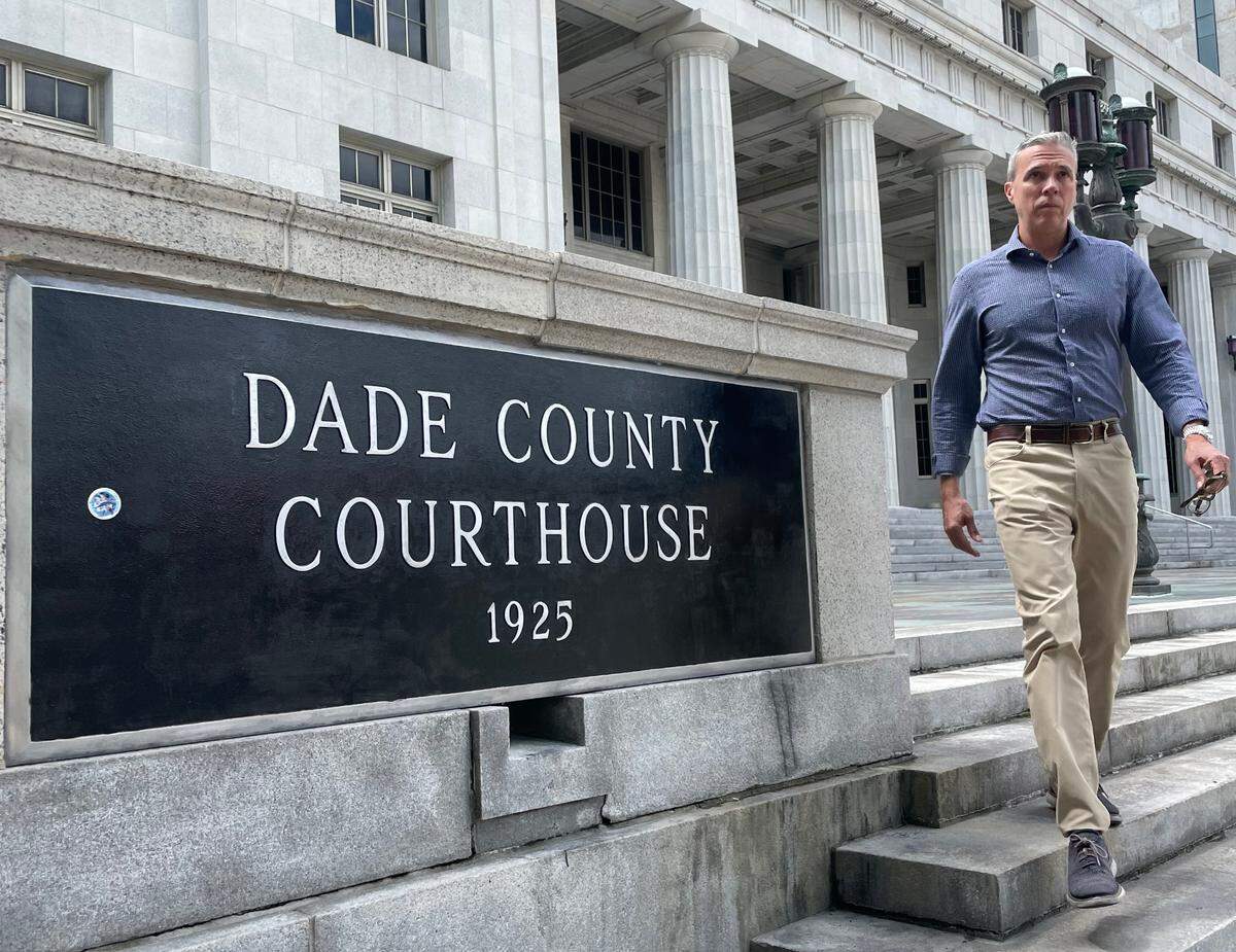 Manuel “Manny” Prieguez filed a lawsuit against Miami Commissioner Alex Díaz de la Portilla on Sept. 4, 2023, accusing the commissioner of a “shakedown.”